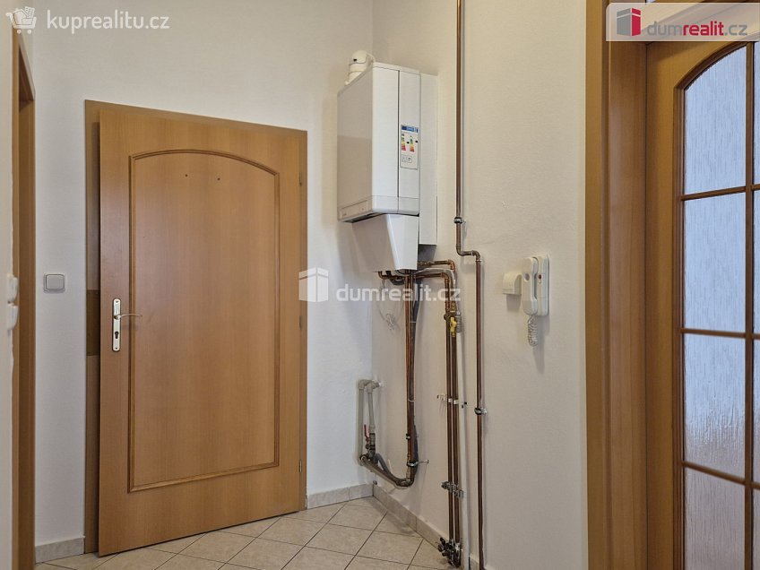 Pronájem bytu 2+1 75 m^2 Česká, České Budějovice 
