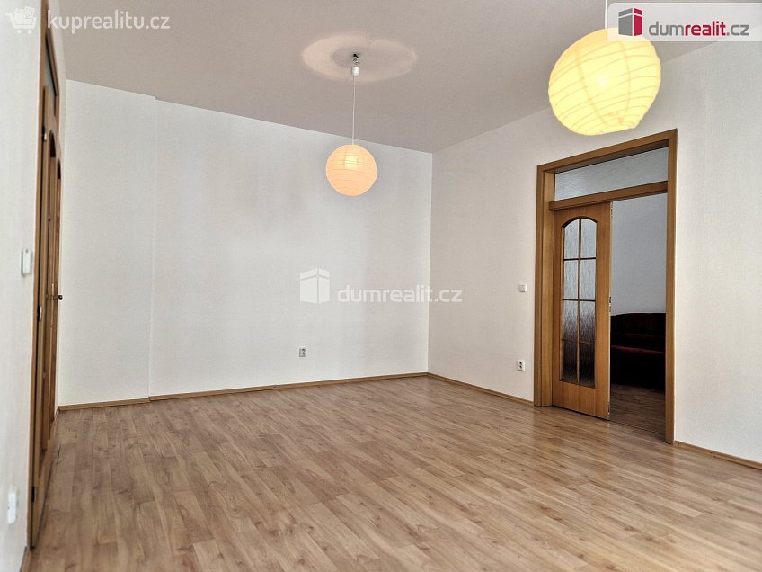 Pronájem bytu 2+1 75 m^2 Česká, České Budějovice 