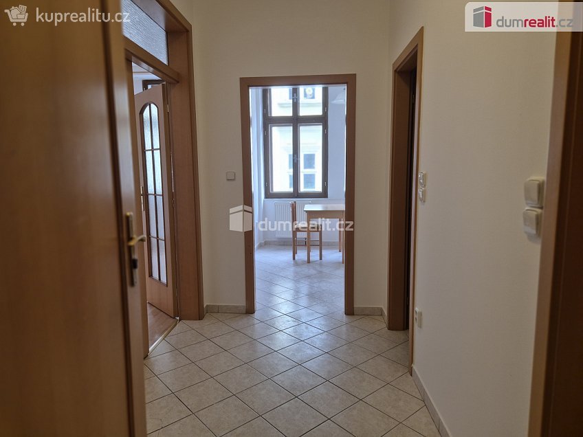 Pronájem bytu 2+1 75 m^2 Česká, České Budějovice 