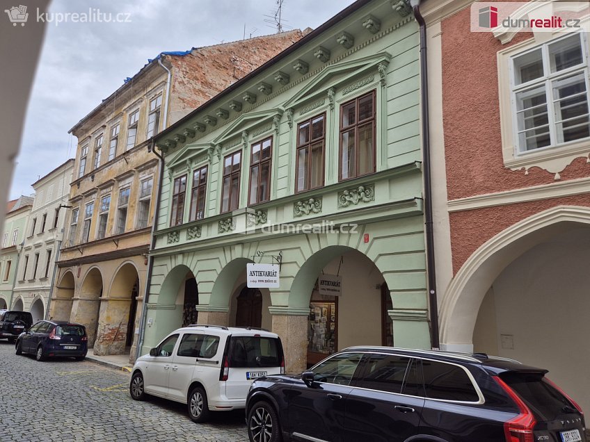 Pronájem bytu 2+1 75 m^2 Česká, České Budějovice 