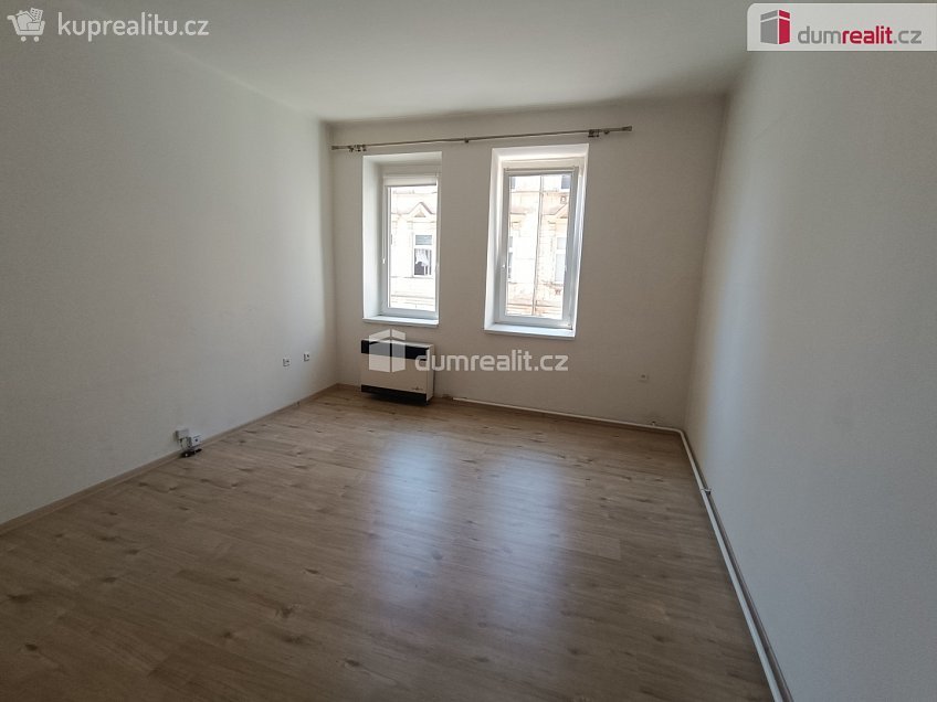 Pronájem bytu 1+1 36 m^2 Lipová, Děčín 