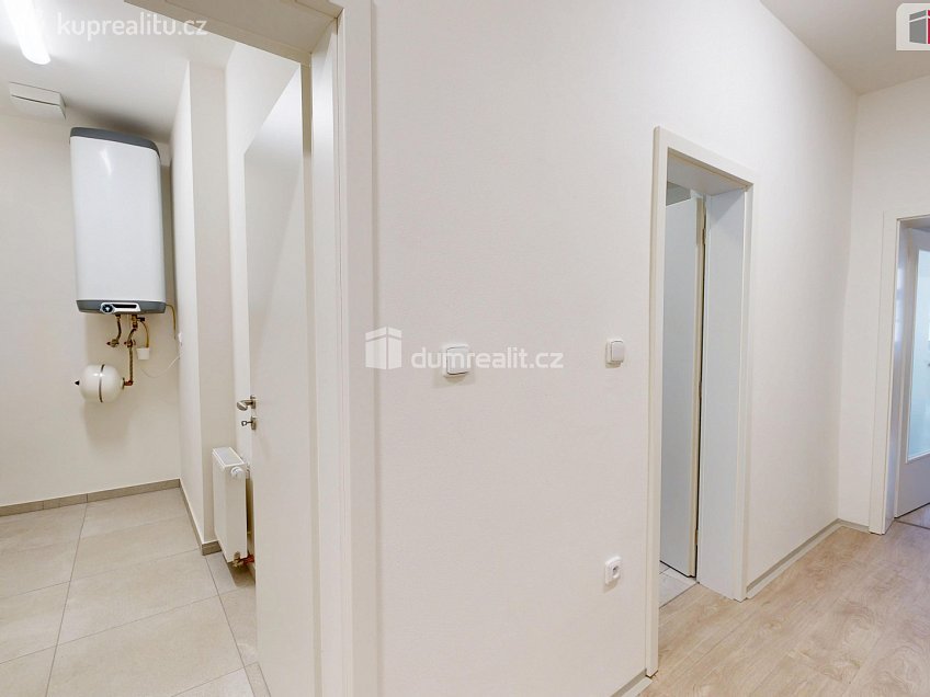 Pronájem bytu 2+kk 95 m^2 Dolní náměstí, Opava 