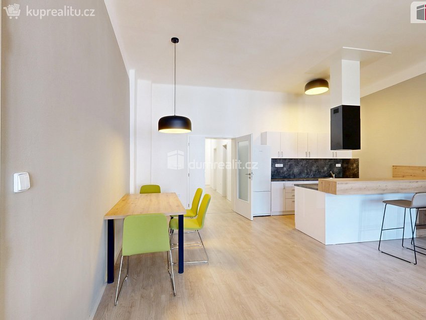 Pronájem bytu 2+kk 95 m^2 Dolní náměstí, Opava 