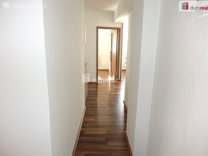 Pronájem bytu 3+kk 60 m^2 Jiřího Horáka, Benešov 