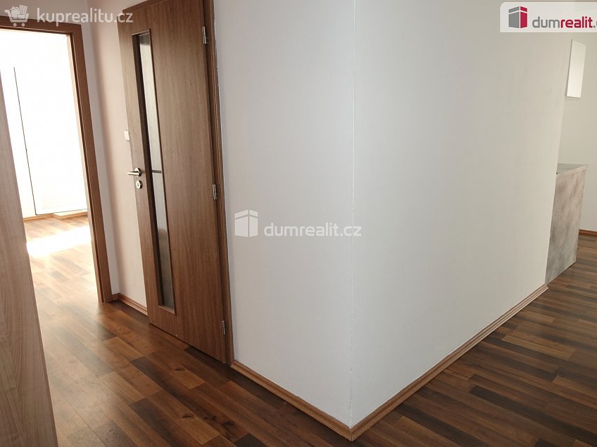 Pronájem bytu 3+kk 60 m^2 Jiřího Horáka, Benešov 