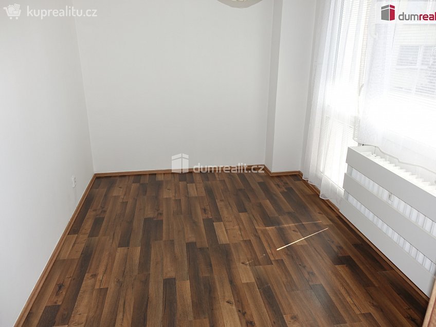 Pronájem bytu 3+kk 60 m^2 Jiřího Horáka, Benešov 
