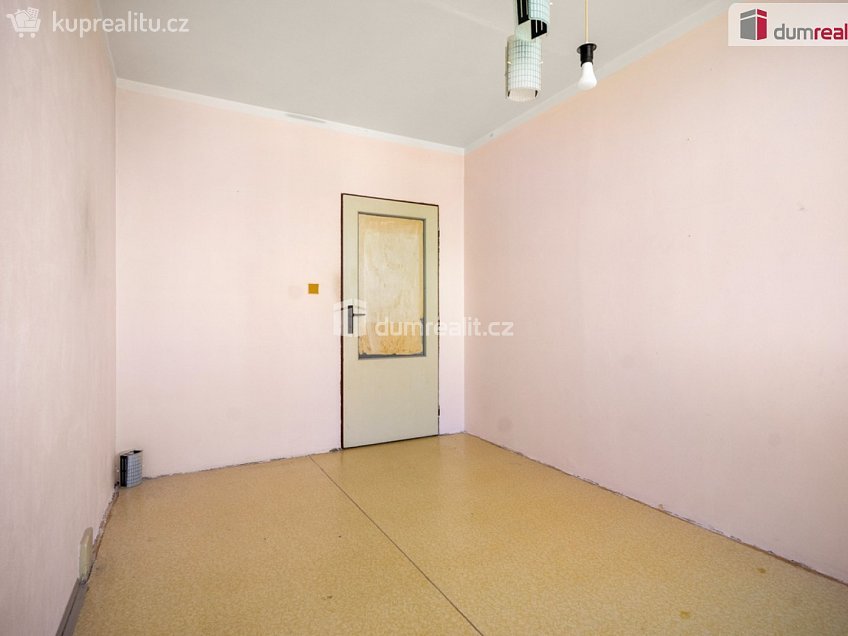 Prodej bytu 2+kk 45 m^2 Boloňská, Praha 15 