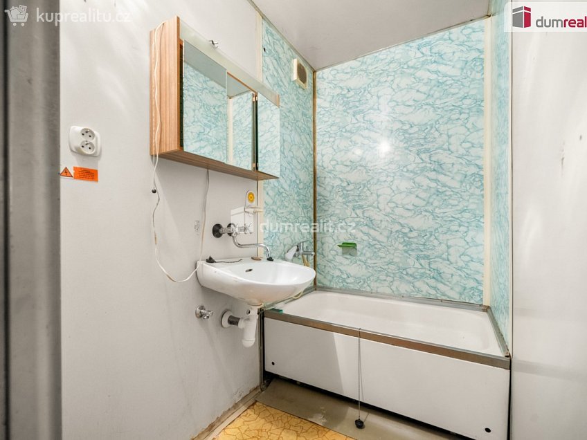 Prodej bytu 2+kk 45 m^2 Boloňská, Praha 15 