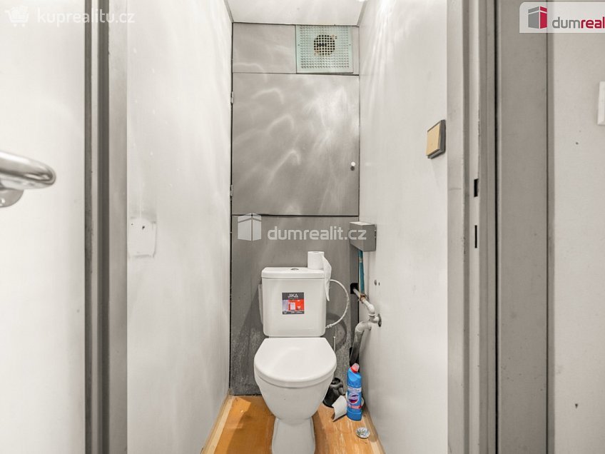 Prodej bytu 2+kk 45 m^2 Boloňská, Praha 15 