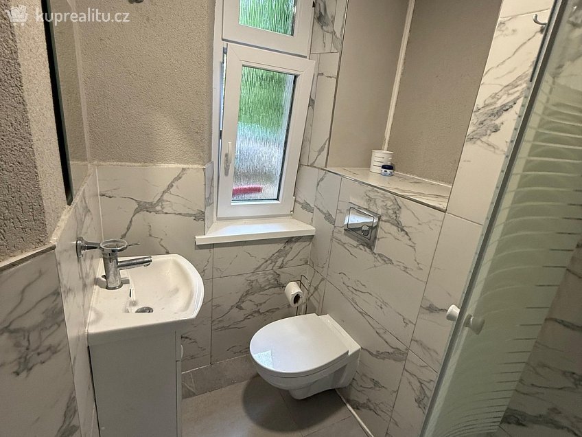 Pronájem bytu 1+kk 30 m^2 Třebízského 213, Mariánské Lázně 
