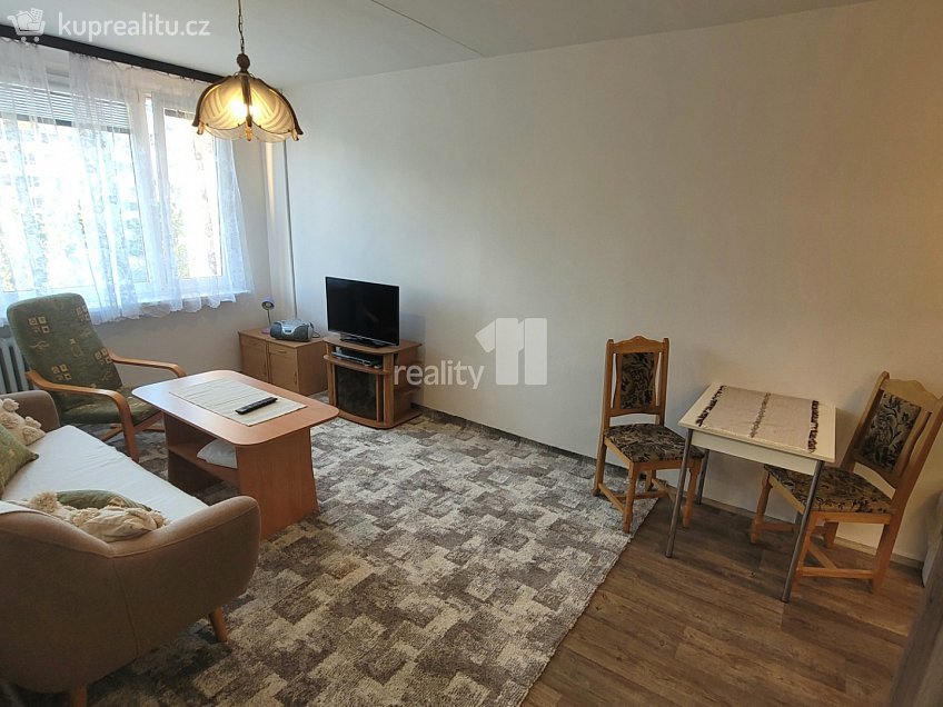 Pronájem bytu 2+kk 42 m^2 Novodvorská, Praha 4 