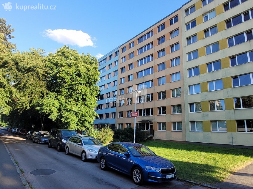 Pronájem bytu 2+kk 42 m^2 Novodvorská, Praha 4 
