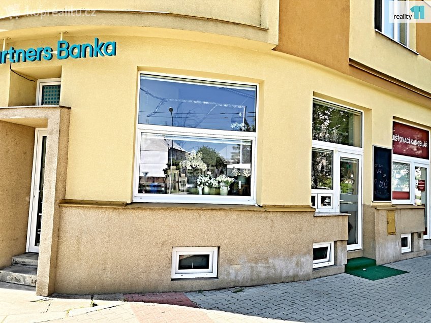 Pronájem  obchodních prostor 16 m^2 Habrmannovo náměstí, Plzeň 