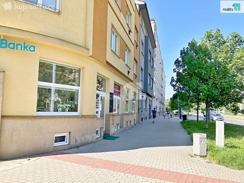 Pronájem  obchodních prostor 16 m^2 Habrmannovo náměstí, Plzeň 