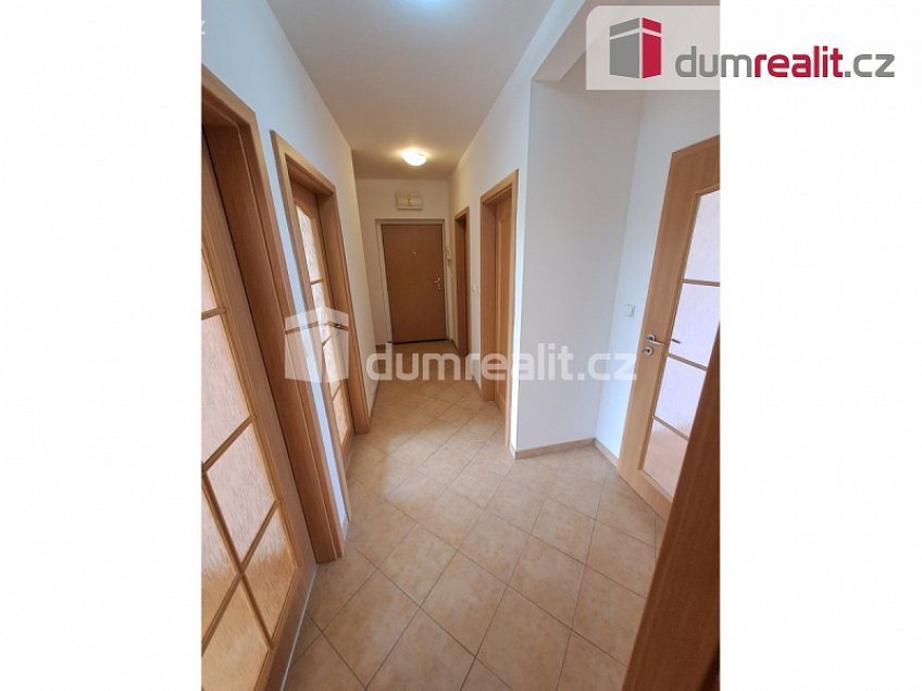 Pronájem bytu 4+kk 96 m^2 Na hlinách, Praha 8 
