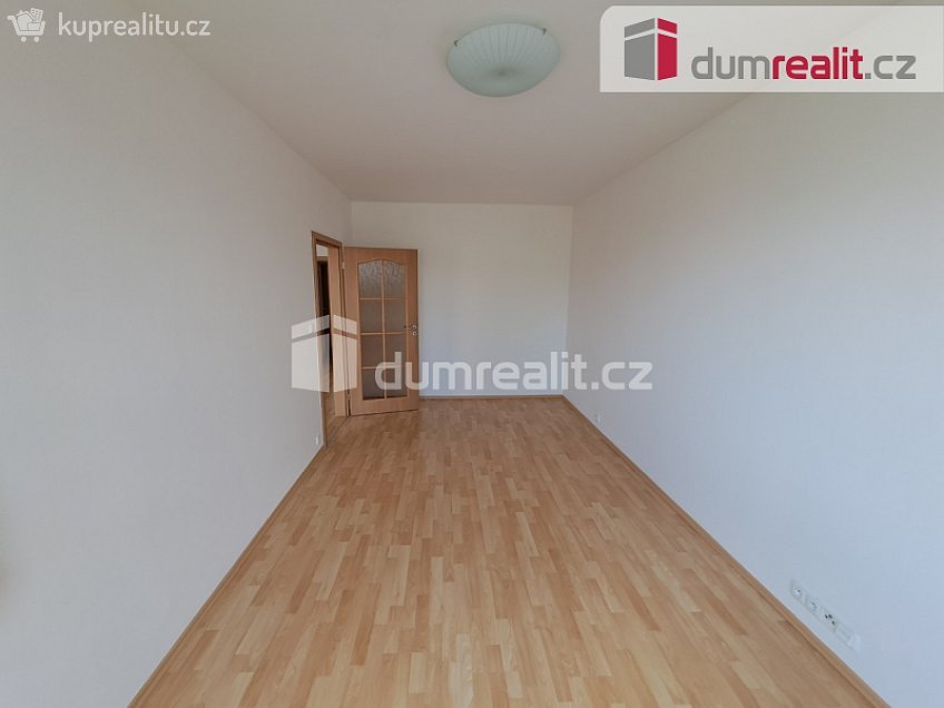 Pronájem bytu 4+kk 96 m^2 Na hlinách, Praha 8 