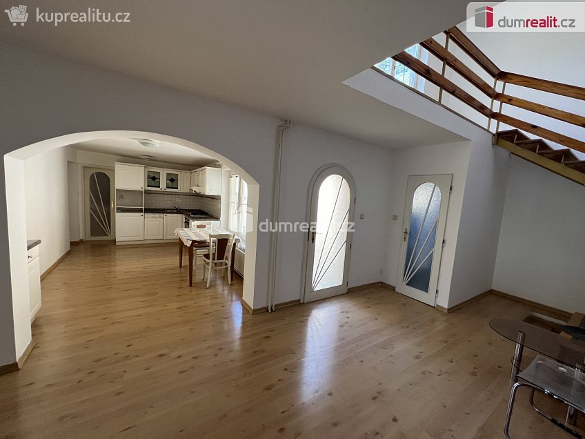 Prodej  rodinného domu 230 m^2 Věteřov, Věteřov 