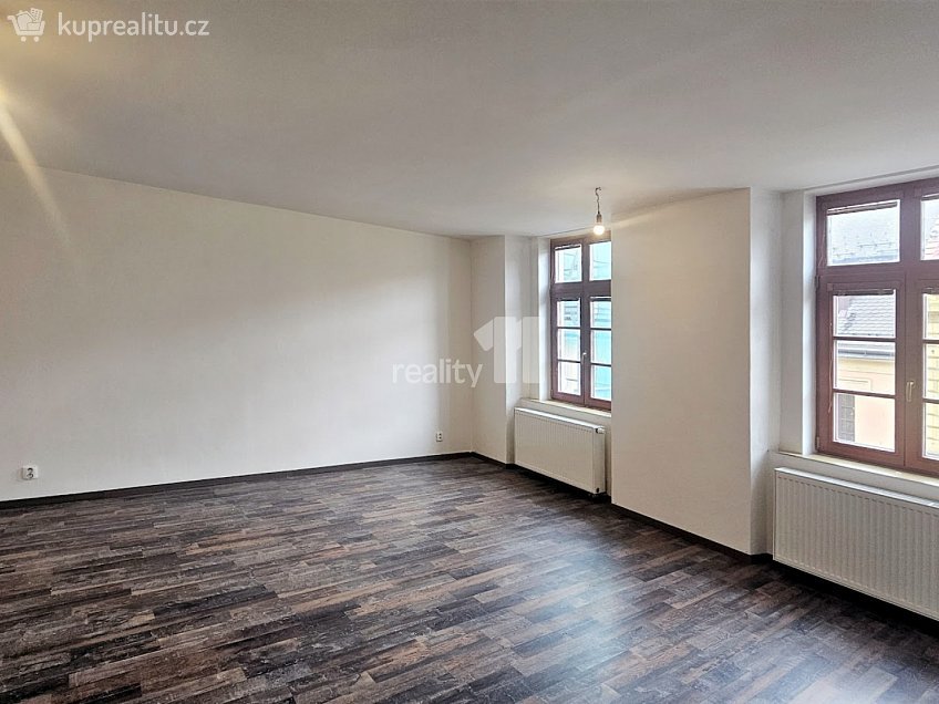 Pronájem bytu 2+1 70 m^2 Kouřimská, Kolín 