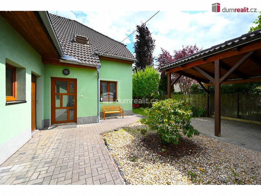 Prodej  rodinného domu 182 m^2 Souběžná, Dobřichovice 