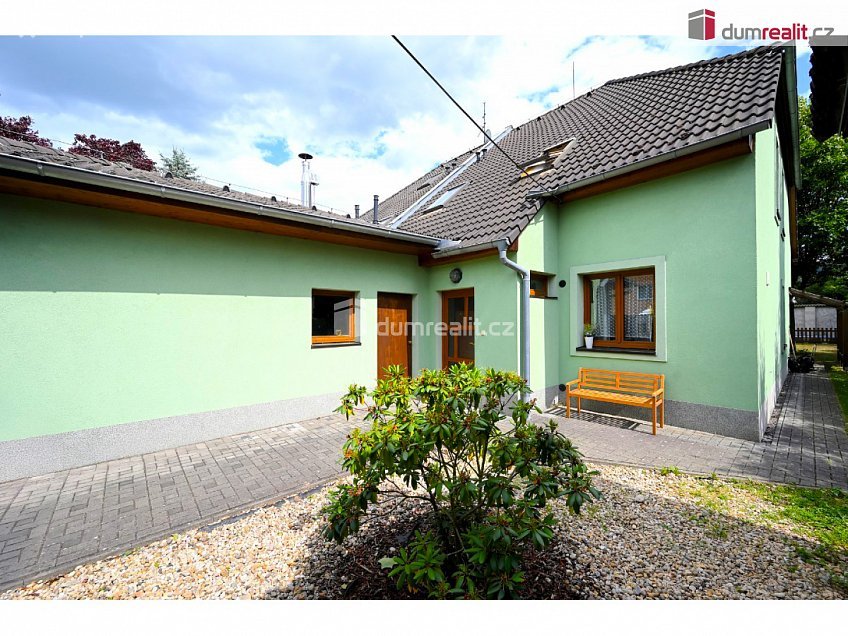 Prodej  rodinného domu 182 m^2 Souběžná, Dobřichovice 