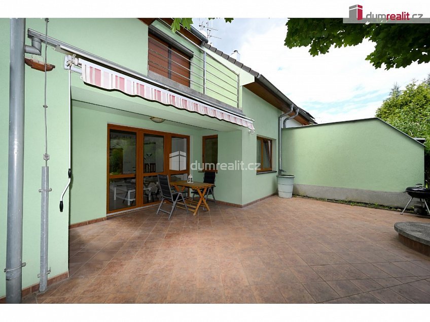 Prodej  rodinného domu 182 m^2 Souběžná, Dobřichovice 