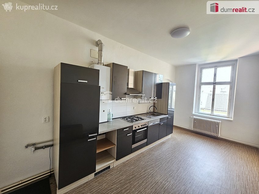 Pronájem bytu 2+1 67 m^2 Hálkova, Plzeň 