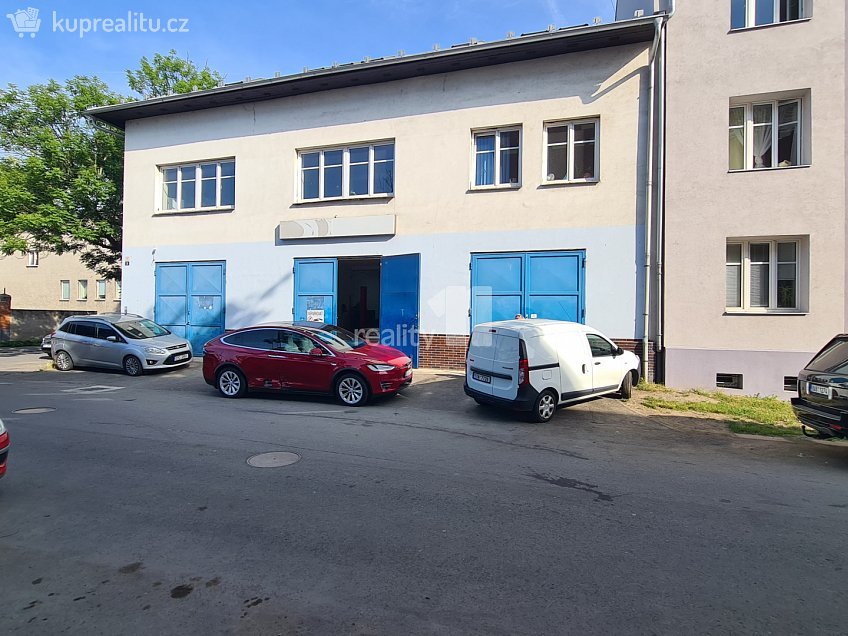 Prodej  komerční reality 1620 m^2 Rovná, Ostrava 