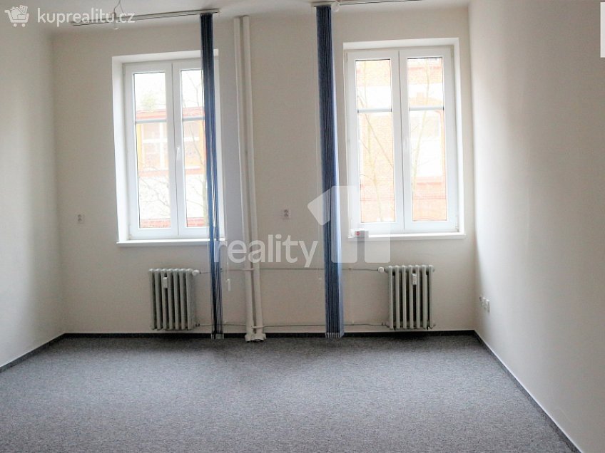 Prodej  komerční reality 1620 m^2 Rovná, Ostrava 