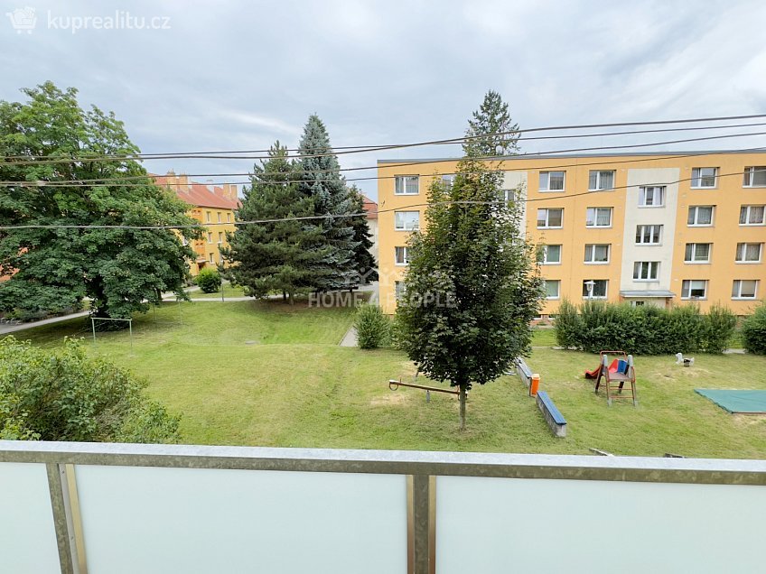 Pronájem bytu 3+1 72 m^2 U stadionu, Kuřim 