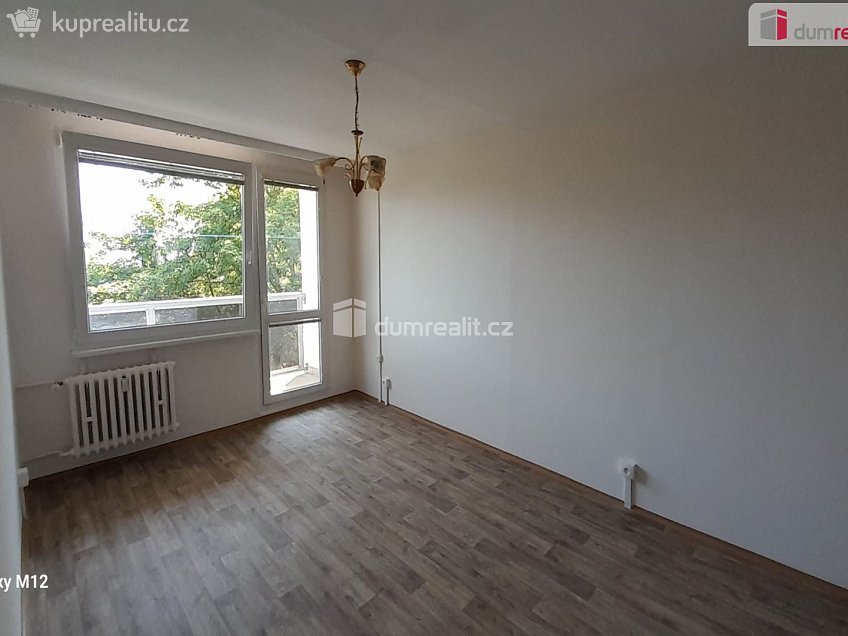 Pronájem bytu 2+kk 43 m^2 Mirovická, Praha 8 