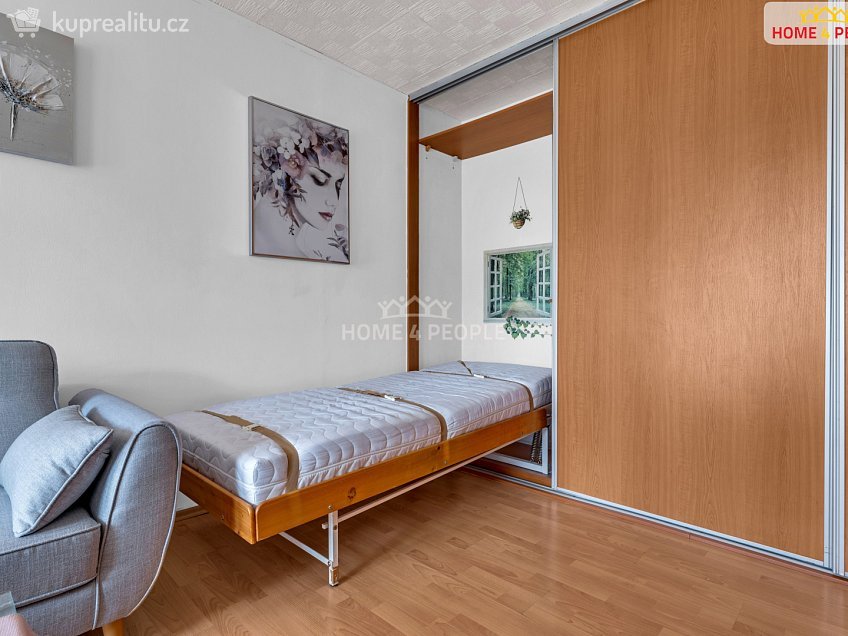 Prodej bytu 1+1 41 m^2 U Pentlovky, Praha 8 