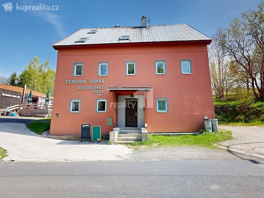 Prodej  ubytovacího zařízení 370 m^2 Loučná pod Klínovcem, Loučná pod Klínovcem 