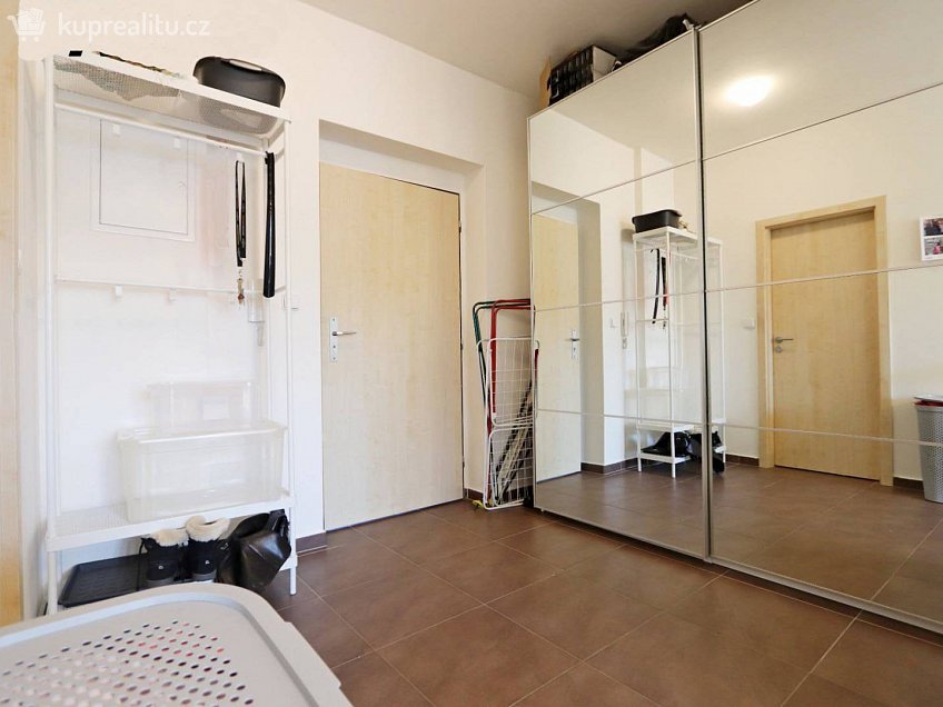 Pronájem bytu 1+kk 43 m^2 U leskavy, Brno 62500
