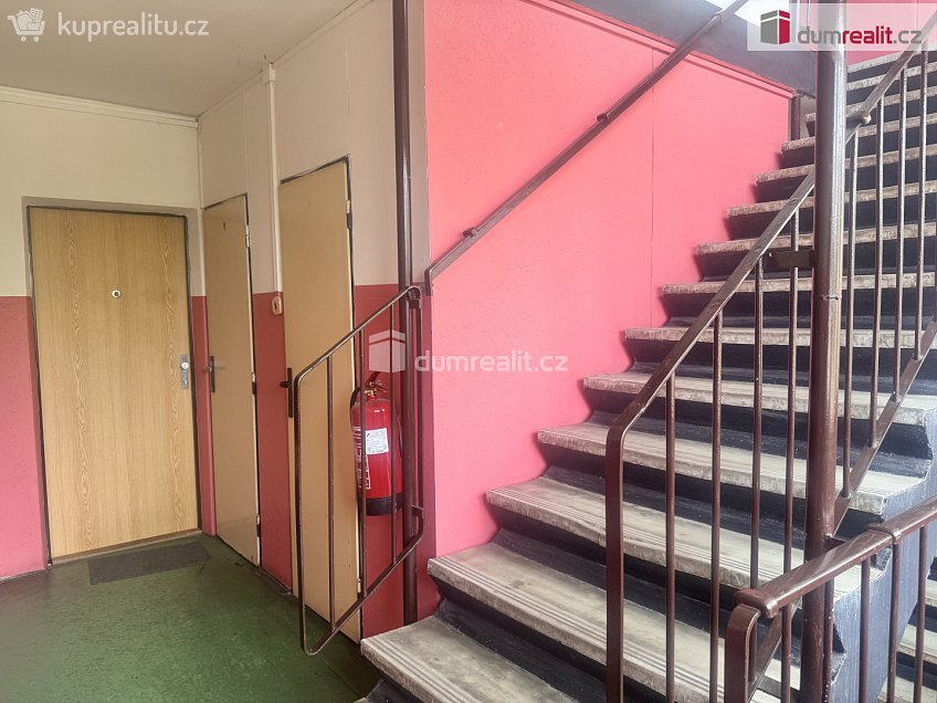 Prodej bytu 3+1 55 m^2 Novodvorská, Praha 4 