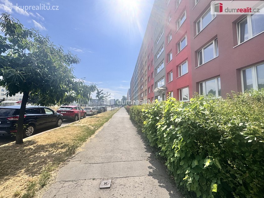 Prodej bytu 3+1 55 m^2 Novodvorská, Praha 4 