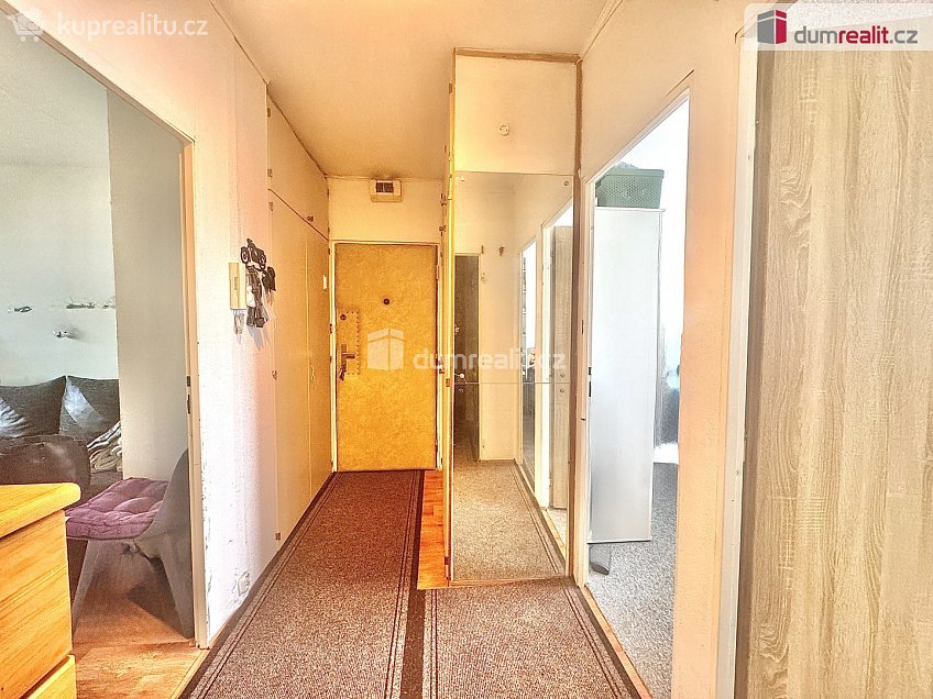 Prodej bytu 3+1 55 m^2 Novodvorská, Praha 4 