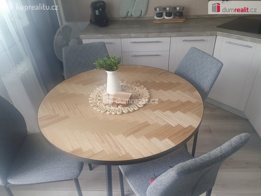 Prodej bytu 2+1 61 m^2 Žerotínova, Děčín 