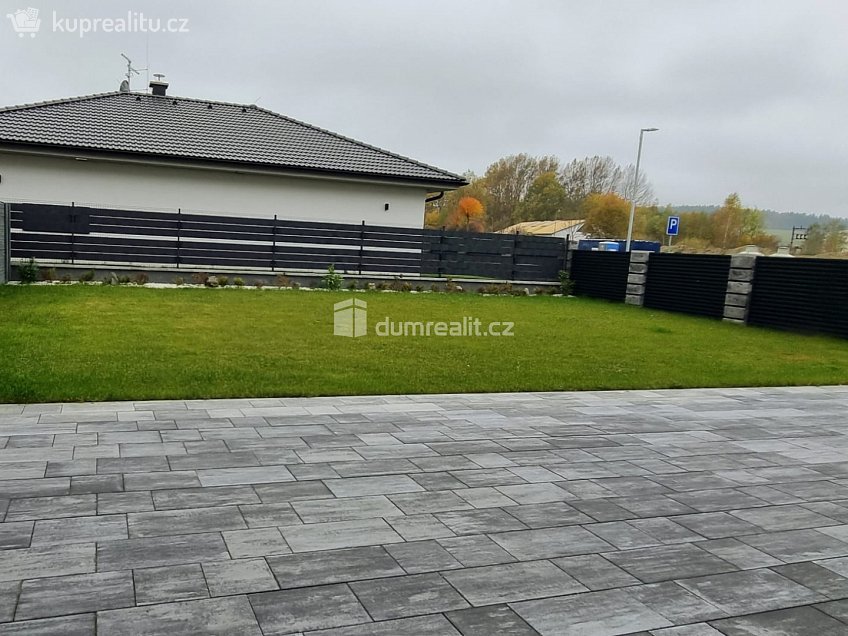 Pronájem  rodinného domu 160 m^2 K Malé Hleďsebi, Velká Hleďsebe 