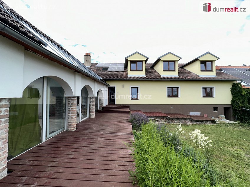Prodej  rodinného domu 274 m^2 Klentnice, Klentnice 