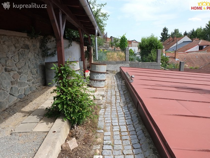 Prodej  rodinného domu 310 m^2 U rybníka, Troubsko 
