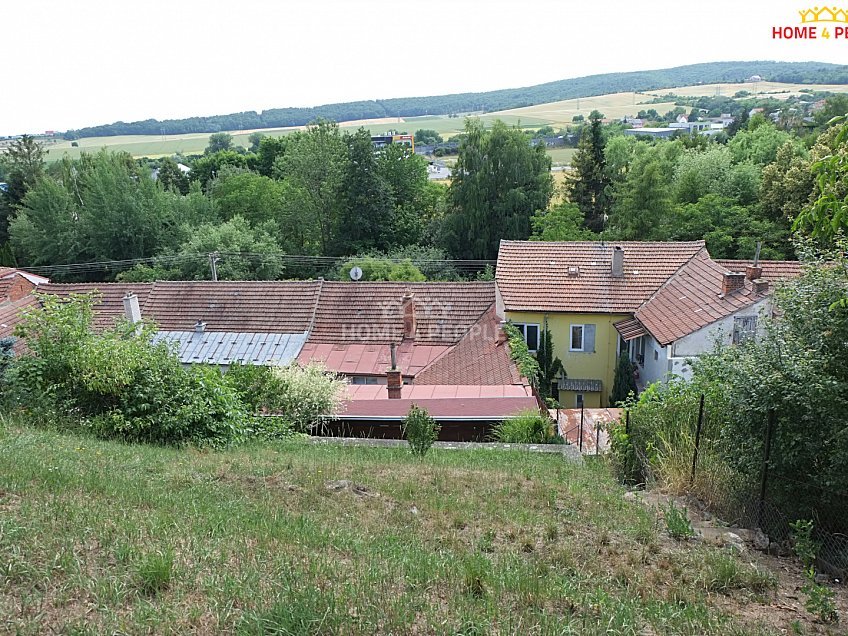 Prodej  rodinného domu 310 m^2 U rybníka, Troubsko 