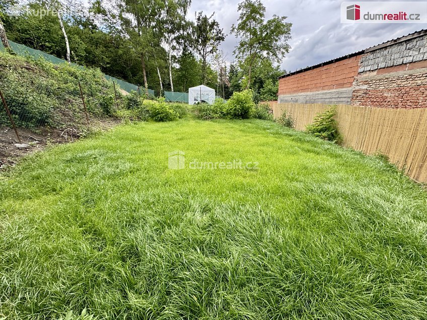 Pronájem  zahrady 150 m^2 Lutovítova, Kralupy nad Vltavou 