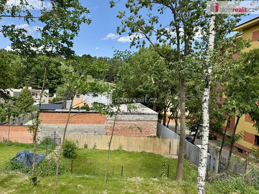 Pronájem  zahrady 150 m^2 Lutovítova, Kralupy nad Vltavou 