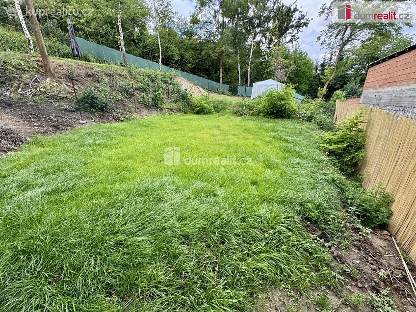 Pronájem  zahrady 150 m^2 Lutovítova, Kralupy nad Vltavou 