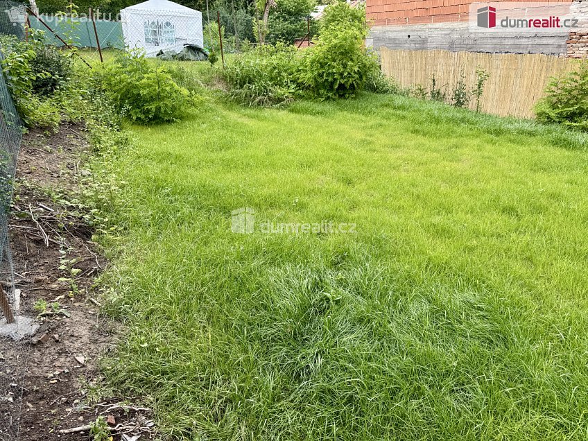 Pronájem  zahrady 150 m^2 Lutovítova, Kralupy nad Vltavou 