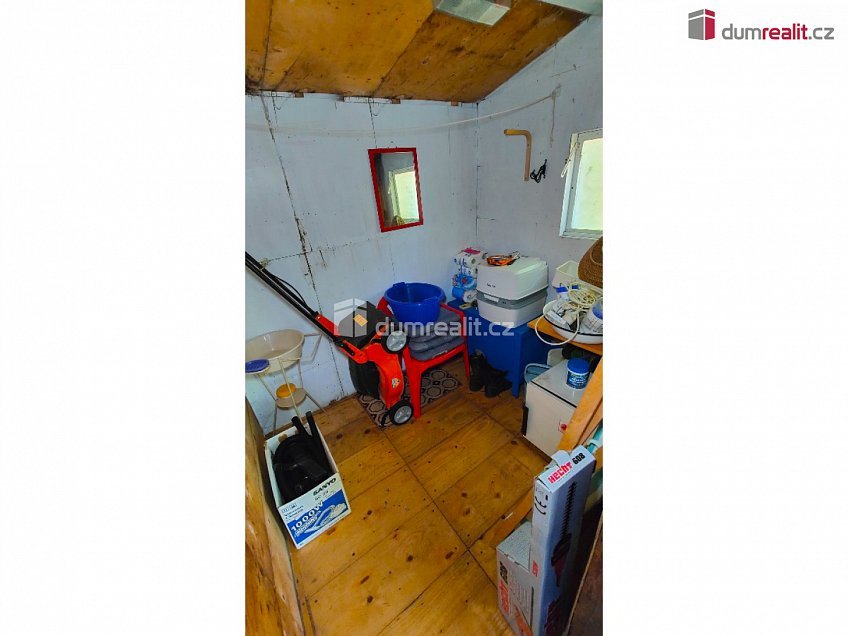 Prodej  chaty 44 m^2 U Lesa, Mníšek pod Brdy 