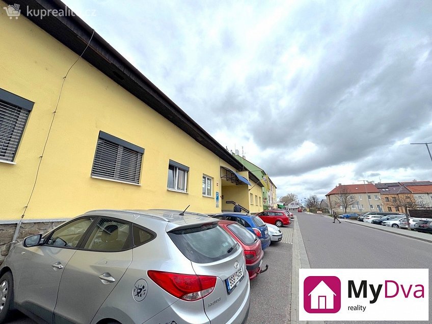 Pronájem  kanceláře 55 m^2 Hakenova, Znojmo 