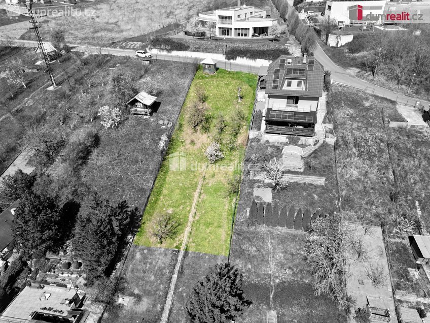 Prodej  stavebního pozemku 722 m^2 Nad Humny, Zlín 