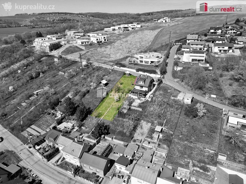 Prodej  stavebního pozemku 722 m^2 Nad Humny, Zlín 