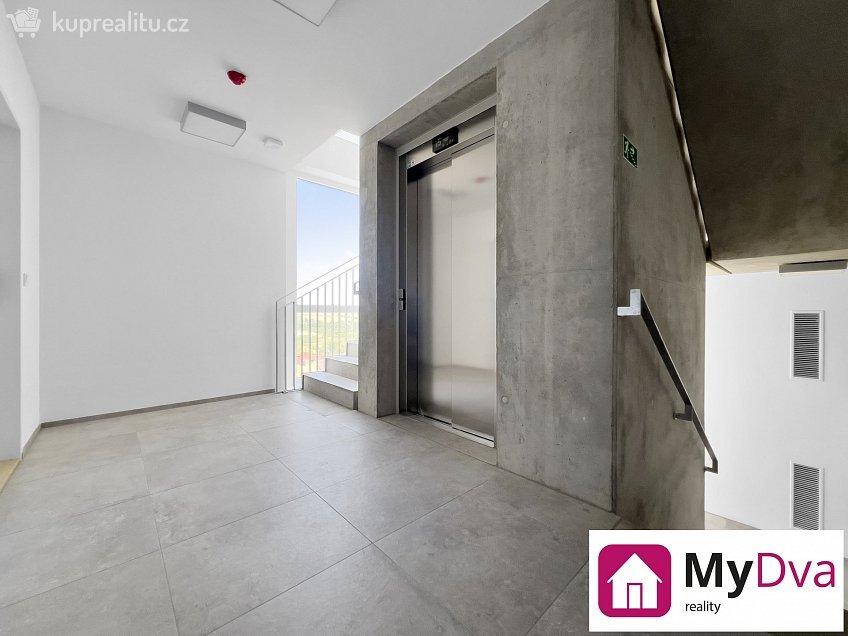 Pronájem bytu 1+kk 29 m^2 Jarošova, Znojmo 